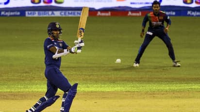 നിരാശപ്പെടുത്തി സഞ്ജു; ശ്രീലങ്കക്കെതിരെ ഇന്ത്യക്ക് ഭേദപ്പെട്ട സ്കോർ