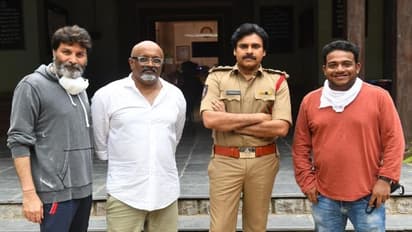 Bheemla nayak: అన్నీ తానై నడిపిస్తున్న త్రివిక్రమ్ రెమ్యునరేషన్ తెలిస్తే షాక్ అవ్వాల్సిందే!