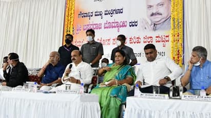 ಮುಳುಗಿದ ತೋಟ, ಕೊಚ್ಚಿಹೋದ ಸೇತುವೆ.. ತತ್ತರಿಸಿದ ಉತ್ತರ ಕನ್ನಡ ವೀಕ್ಷಿಸಿದ ಬೊಮ್ಮಾಯಿ