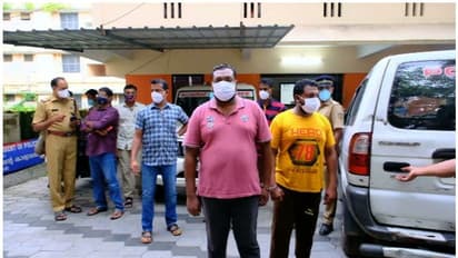 കൊടുങ്ങല്ലൂരിൽ കള്ളനോട്ടുമായി ബിജെപി പ്രവർത്തകനടക്കം മൂന്നുപേർ പിടിയിൽ