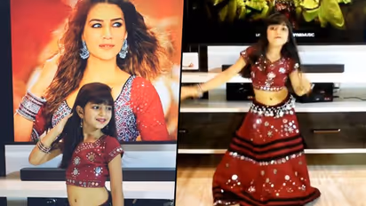 Little girl adorably recreates Kriti Sanon’s dance moves on Mimi song 'Param Sundari'