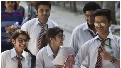 CBSE Class 12 Maths Exam 2021-22: पेपर को लेकर क्या बोले एक्सपर्ट, जानें कब आएगी आंसर की