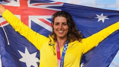 കയാക്കിംഗ് താരത്തെ ടോക്കിയോ ഒളിമ്പിക് സ്വർണ്ണമെഡൽ നേട്ടത്തിലെത്തിച്ച കോണ്ടം, വീഡിയോയുമായി താരം