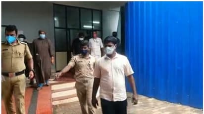 'ഇനി സര്വ്വീസില് വേണ്ട'; പീഡനക്കേസിലെ അധ്യാപകനെ പുറത്താക്കണമെന്ന് പൊലീസ്, റിപ്പോര്ട്ട് നല്കും