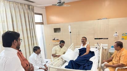 ఈటల రాజేందర్ కు తీవ్ర అస్వస్థత... పరామర్శించిన రఘునందన్, రాజాసింగ్