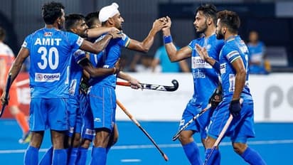 শুধু প্লেয়াররাই নয়, ঐতিহাসিক মুহূর্তে আবেগে ভাসলেন ধারাভাষ্যকাররাও, দেখুন ভাইরাল ভিডিও