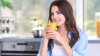 ചര്‍മ്മത്തിന്‍റെ ആരോഗ്യത്തിനായി ഡയറ്റില്‍ ഉള്‍പ്പെടുത്താം ഈ അഞ്ച് പാനീയങ്ങള്‍...