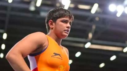 এগিয়ে থেকেও শেষ মুহূর্তে হার, কুস্তিতে ৬২ কেজি বিভাগে প্রথম রাউন্ডেই বিদায় সোনম মালিকের