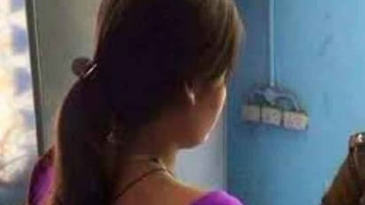 புகார் அளிக்க வந்த பெண்ணை உல்லாசத்திற்கு அழைத்த போலீஸ்... வெளியான ஆடியோவில் திடீர் திருப்பம்..!