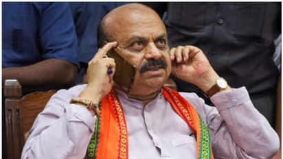 ബൊമ്മയ് മന്ത്രിസഭയില് ഉപമുഖ്യമന്ത്രിമാരില്ല; വിജയേന്ദ്രയെ ഉള്പ്പെടുത്താതെ കര്ണാടക മന്ത്രിസഭാ വികസനം