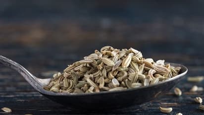 From improving eyesight to treating acne: Benefits of fennel seeds (saunf) you didn’t know