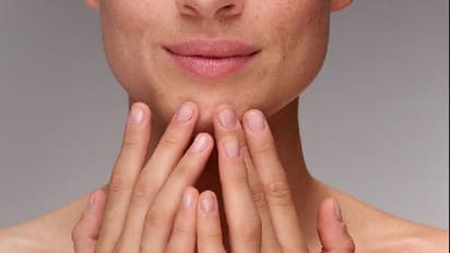 'ഓയിലി സ്‌കിന്‍' ആണോ 'ഡ്രൈ സ്‌കിന്‍' ആണോ എന്നെങ്ങനെ തിരിച്ചറിയാം!