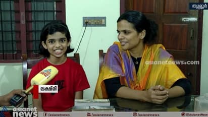 നാലാം ക്ലാസുകാരിക്ക് എംപിയുടെ ഫോൺ കോൾ, ആരാധികയെ നേരിട്ട് വിളിച്ച് അഭിനന്ദിച്ച് ശശി തരൂർ