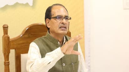 MP में नहीं थम रही बारिश से तबाही, CM शिवराज ने सुनाया ऐसा फरमान कि कलेक्टर-SP को पड़ गए लेने के देने