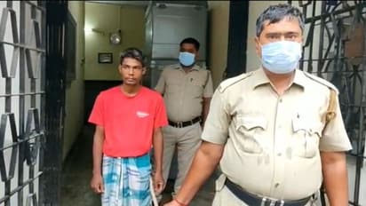 ভাতারে গ্রেফতার বাংলাদেশি ব্যক্তি, অনুপ্রবেশের কারণ জানতে দফায় দফায় জেরা