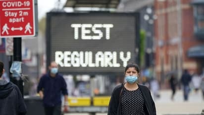 കൊവിഡ് കേസുകൾ കുറയുന്നു: നിയന്ത്രണങ്ങളിൽ അയവ് വരുത്തി വിവിധ രാജ്യങ്ങൾ