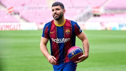 Sergio Aguero : കളിക്കളത്തിലേക്ക് മടങ്ങിവരാനാവില്ല; സെര്ജിയോ അഗ്യൂറോ ബൂട്ടഴിച്ചു