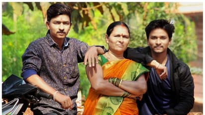 ಗುರುಗಳಾದ ಮಕ್ಕಳು: 46ನೇ ವಯಸ್ಸಲ್ಲಿ ಎಸ್ಸೆಸ್ಸೆಲ್ಸಿ ಪಾಸಾದ ತಾಯಿ..!