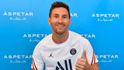 একই হোটেলে হঠাৎ দেখা মেসির সঙ্গে, কী প্রতিক্রিয়া হল দুই ভারতীয়ের, দেখুন ভিডিও