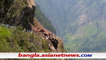 Landslide - ৪০-৪৫ জন যাত্রীভর্তি বাসের উপর ভেঙে পড়ল পাহাড়, হিমাচলে ভয়াবহ দুর্ঘটনা, দেখুন