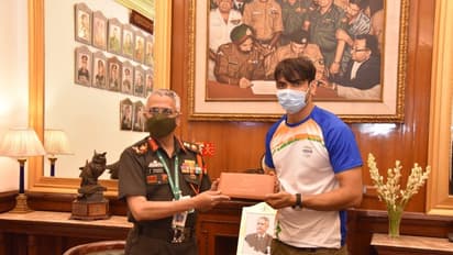 ಚಿನ್ನ ಸಾಧಕ ನೀರಜ್ ಚೋಪ್ರಾಗೆ ಸೇನಾ ಮುಖ್ಯಸ್ಥರಿಂದ ಅಭಿನಂದನೆ