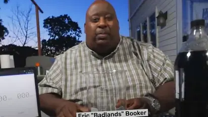 Watch: US man sets Guinness World Record, drinks 2 litres of soda in 18.45 seconds