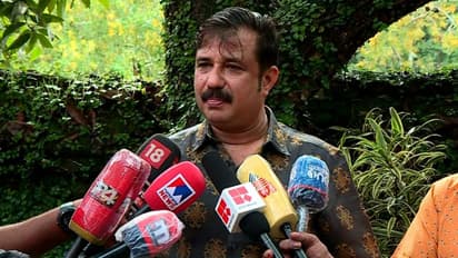 ദേശീയപാത വിവാദം; തനിക്ക് വീഴ്ച പറ്റിയെങ്കില് പാര്ട്ടിക്ക് പരിശോധിക്കാം, വിശദീകരണവുമായി ആരിഫ്