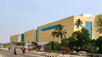 Lulu Mall Trivandrum: പുതിയ ലുലുവിൽ 12 തിയേറ്റർ, 200 ലേറെ കടകൾ, 2500 പേർക്ക് ഫുഡ് കോർട്ട്, വിശാലമായ പാർക്കിങ്