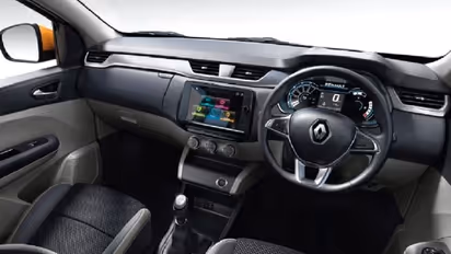 വണ്ടി വാങ്ങാന്‍ മോഹമുണ്ടോ? ഈ മാസം വമ്പന്‍ ഓഫറുകളുമായി റെനോ, 84,000 രൂപ വരെ വിലക്കിഴിവ്!