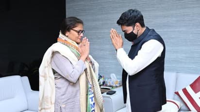 কংগ্রেস ছাড়ার পর অভিষেকের অফিসে সুস্মিতা দেব, যোগ দিলেন তৃণমূলে