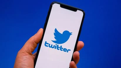 Twitter users can now send DMs to multiple people at once; without creating group