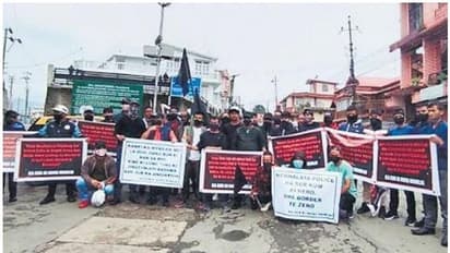 మేఘాలయాలో హింసాత్మక ఆందోళనలు.. హోం మంత్రి రాజీనామా