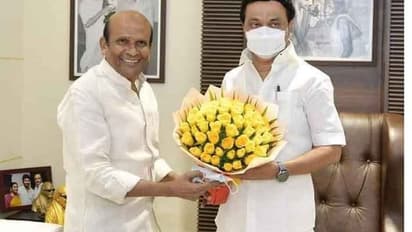 வாகை சந்திரசேகர் இது நியாயமா ..? சி.எம் கை மீது மாஸ்கை வைக்கலாமா..?