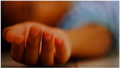 16 ಸೆಕೆಂಡ್‌ನಲ್ಲಿ ಸೂಸೈಡ್‌, ಲಿಫ್ಟ್‌ ಹತ್ತಿ ಬಂದಾತ ಐಷಾರಾಮಿ ಮಾಲ್‌ನಿಂದ ಹಾರಿ ಆತ್ಮಹತ್ಯೆ!