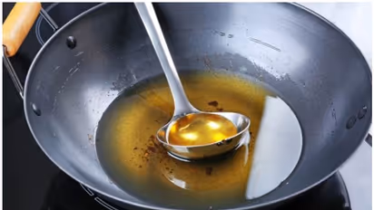 ಉಳಿದ ಎಣ್ಣೆಯನ್ನೂ ಮತ್ತೆ ಮತ್ತೆ ಬಳಸೋದು ಆರೋಗ್ಯಕ್ಕೆ ಹಾನಿಕಾರಕ