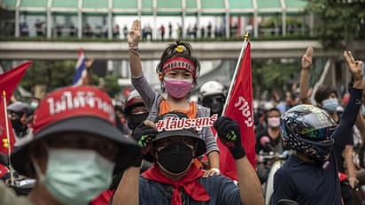 പ്രതിഷേധത്തിനിടെ പൊലീസ് വെടിവെപ്പ്; രണ്ട് പേര്‍ക്ക് പരിക്ക് , ഒരാള്‍ 'കോമ'യില്‍