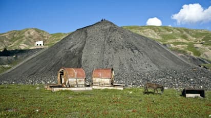 अफगानिस्तान का कीमती खजाना ही उसकी सबसे बड़ी मुसीबत, क्यों कहा जाता है साउथ एशिया का सबसे अमीर देश