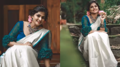 ഉത്രാടദിനത്തിൽ 'ട്രെന്‍ഡി' കസവുസാരിയില്‍ തിളങ്ങി രമ്യ നമ്പീശന്‍; ചിത്രങ്ങള്‍ വൈറല്‍