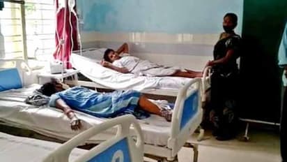 ప్రేమించిన యువతిని పెళ్లి చేసుకుంటానని చెప్పి.. పెట్రోల్ పోసి పరార్...