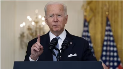 ரஷ்யாவில் புடினோடா ஆட்சி நீடிக்காது... ஆவேசமாக சொன்ன ஜோ பைடன்!!