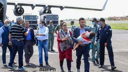 അഫ്ഗാനിസ്ഥാനിലേക്കുള്ള വിമാന സര്‍വ്വീസുകള്‍ പാക്കിസ്താന്‍ താത്കാലികമായി നിര്‍ത്തിവച്ചു