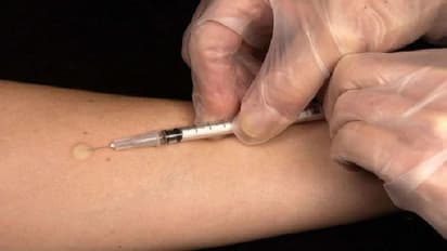 കുട്ടികള്ക്കും മുതിര്ന്നവര്ക്കും ഒരുപോലെ ഉപയോഗിക്കാവുന്ന വാക്സിന്; താല്ക്കാലിക അനുമതി ലഭിച്ചു
