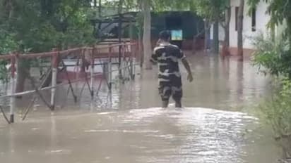 মুর্শিদাবাদে বিপদসীমার উপর দিয়ে বইছে গঙ্গা, জলে ডুবল বিএসএফ ক্যাম্প