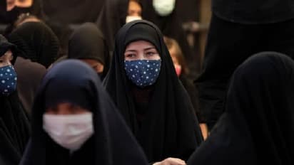 জ্বলছে ভবিষ্যত, তালিবান রোষ থেকে বাঁচতে পুড়িয়ে ফেলা হল আফগান ছাত্রীদের সব নথি