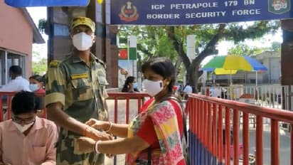 দেশের বোনেদের ভাই তাঁরা, বিএসএফ জওয়ানদের রাখি পরিয়ে উৎসব পালন