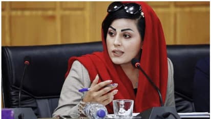 'കൊല്ലുമെന്ന് ഭയം, രാജ്യം വിടണം'; താലിബാന് ഭീഷണിപ്പെടുത്തിയ വാര്ത്താ അവതാരക