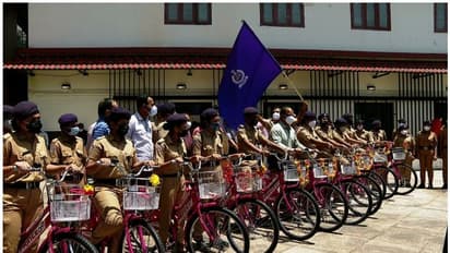 ലഹരിക്കെതിരെ ബോധവത്ക്കരണം, പെൺകുട്ടികൾക്ക് സൈക്കിൾ പരിശീലനം; സൈക്കിള് ബ്രിഗേഡുമായി എസ് പി സി