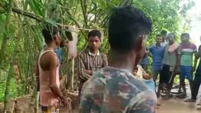 পরকীয়ার টানে এক জেলা থেকে অন্য জেলায়, স্থানীয়দের হাতে বেধড়ক মার খেলেন যুবক