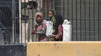 Afghanistan hunger crisis: ఆక‌లి కేక‌ల ఆఫ్ఘాన్..