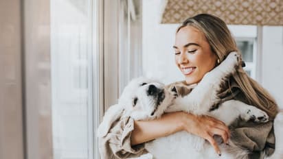 Carrots, Apple, Peanut Butter and more-Human food that are safe for your pets